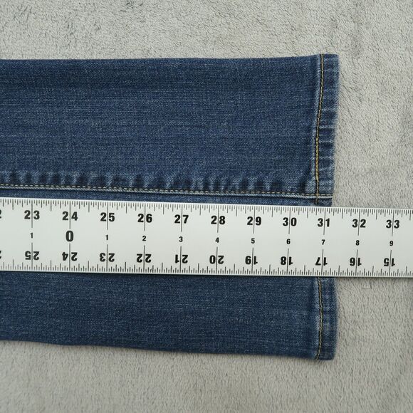 Levi's 515 Jeans Women's Size 8M Blue Mid-Rise Bootcut 31" Inseam Distressed - Picture 5 of 16